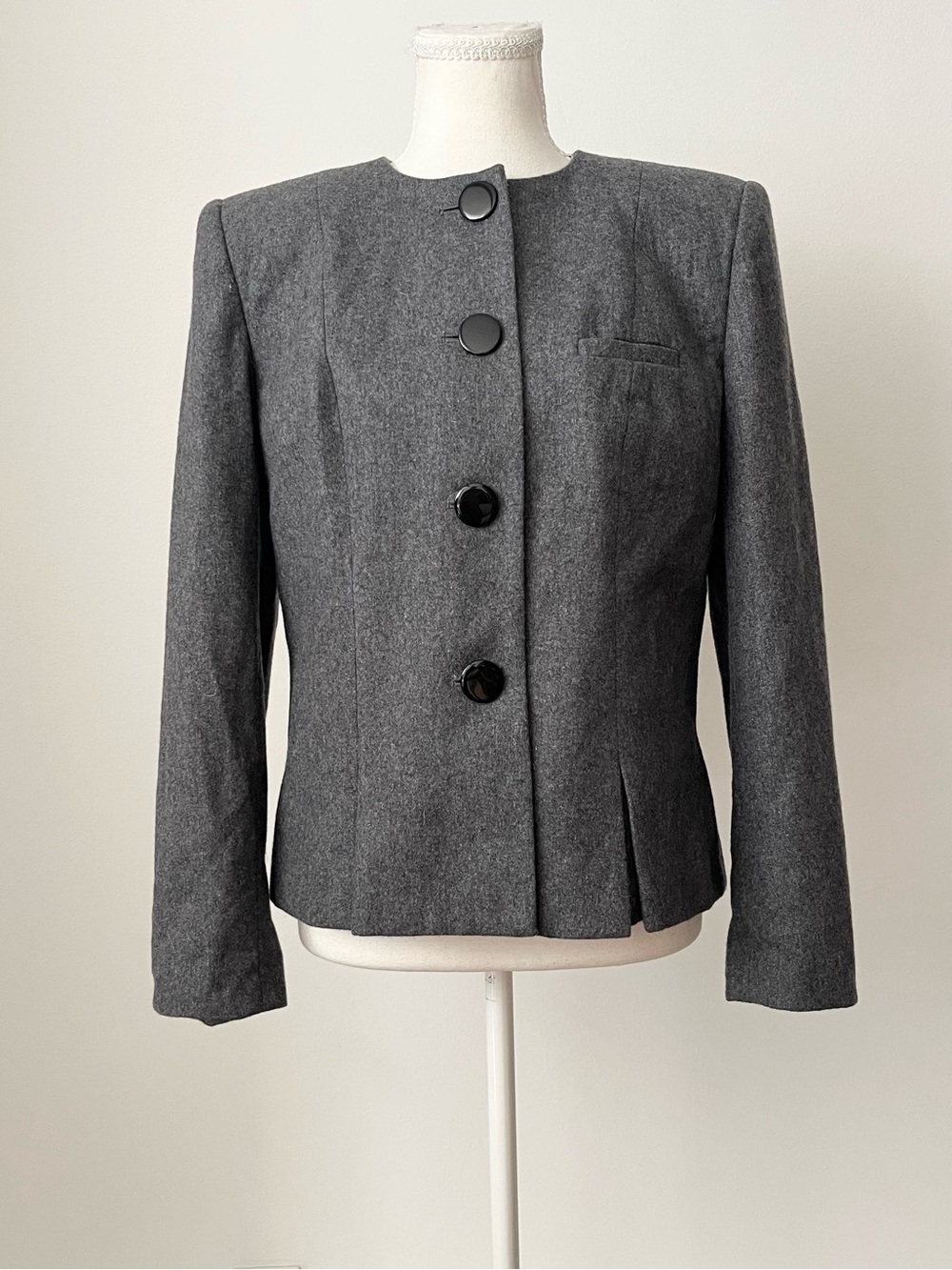 Vintage Sasson Women's Blazer Jacket Gray Wool Blend Size 10/11 Avant Garde